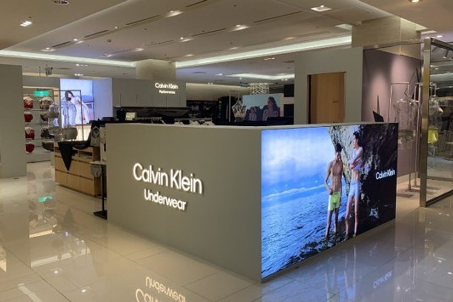 Calvin Klein Underwear — 品牌專櫃